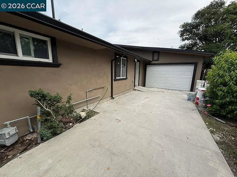 3232 Sanguinetti Ln #B — Photo 15