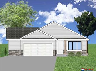 6600 Via Sorrento Dr, Lincoln, NE 68523