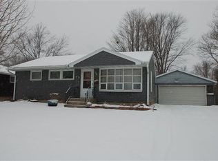 1806 Thackeray Rd, Madison, WI 53704