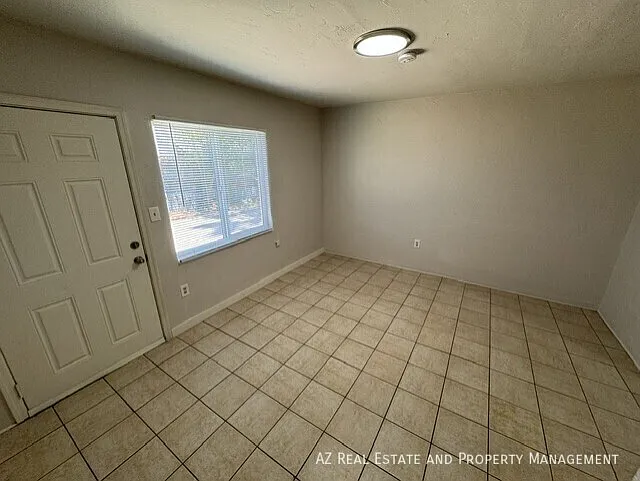 1405 W Clarendon Ave #2 — Photo 27