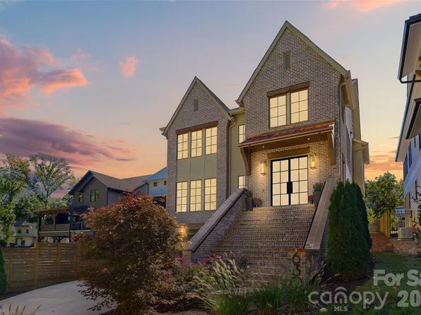 630 Ashworth Rd, Charlotte, NC 28211