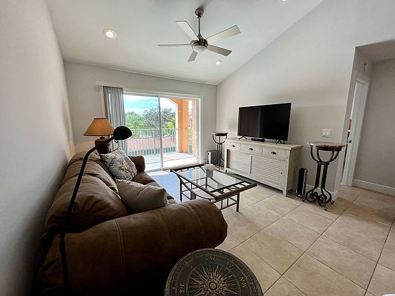 3rd image of 1250 Wildwood Lakes Blvd