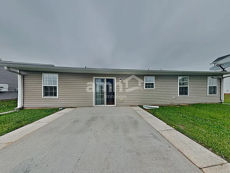 414 Woodford Way — Photo 18