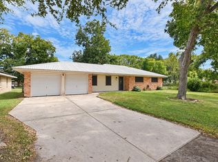 102 S Noble Rd, Texas City, TX 77591