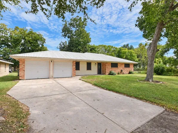 102 S Noble Rd, Texas City, TX 77591