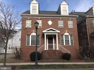 1023 Crestfield Dr, Rockville, MD 20850