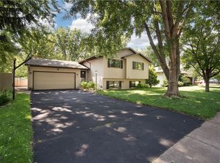 1609 Raedel Rd, Eau Claire, WI 54703