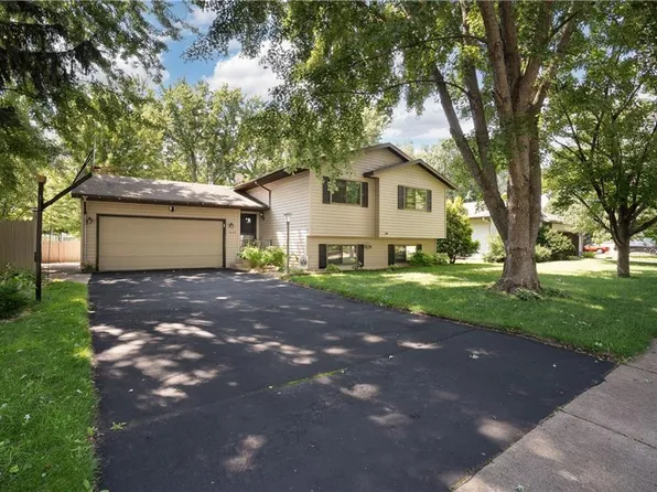 1609 Raedel Road, Eau Claire, WI 54703