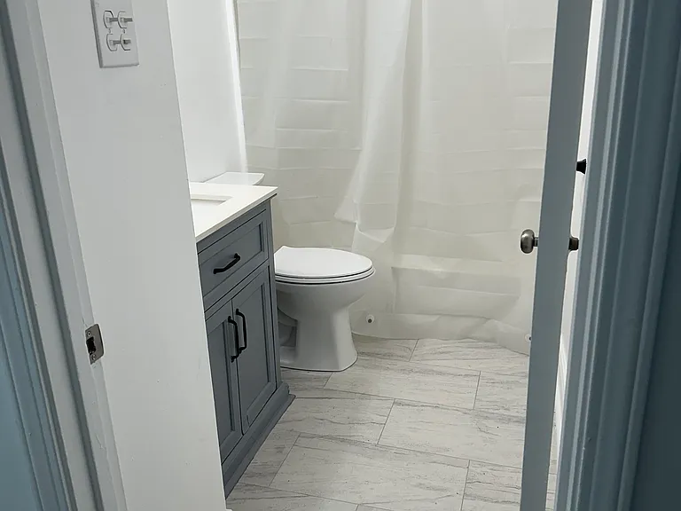 112 Fairfield Ave — Photo 5