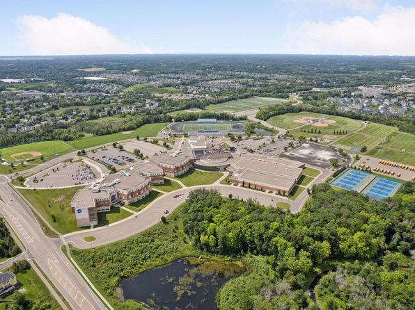 4360 Juneau Ln N, Plymouth, MN 55446