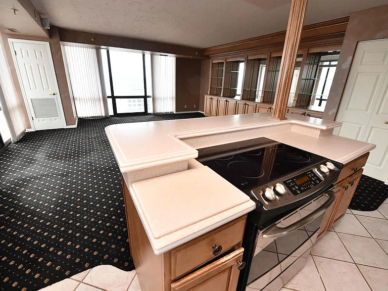 123 SW Jefferson Ave #E16NE — Photo 14