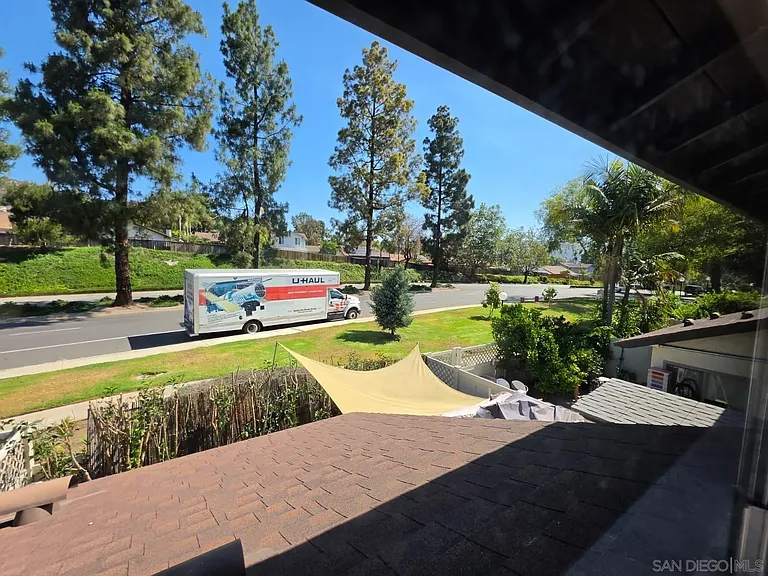 505 Smoketree Gln — Photo 5