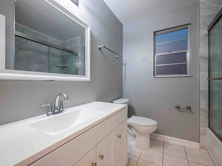 1623 Twin Oak Dr E — Photo 14