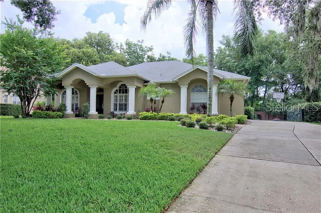 4 bed, 2283 sqft, $4,250 — Photo 2