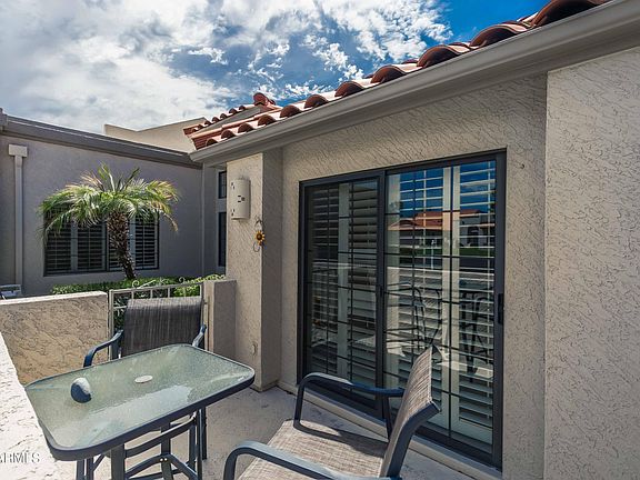 3rd image of 10585 E CINNABAR Avenue