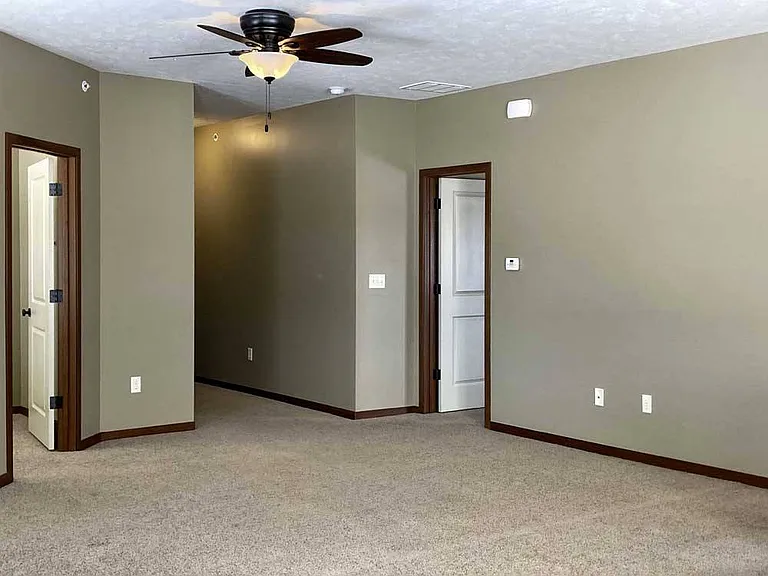 Villas of Omaha at Butler Ridge — Photo 100