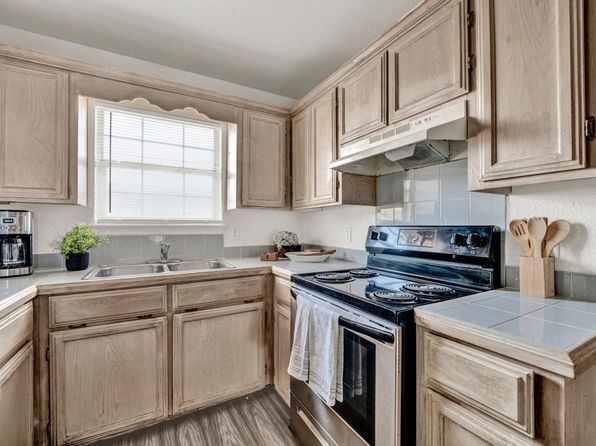 403 N Broadway St #3