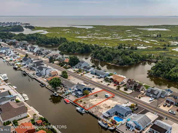 1006 Laurel Blvd #B, Lanoka Harbor, NJ 08734