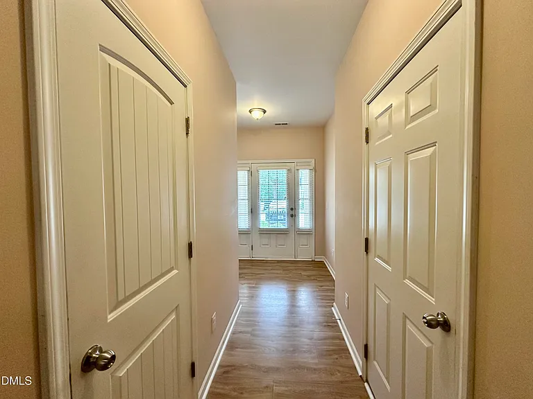 1415 Montonia St — Photo 4
