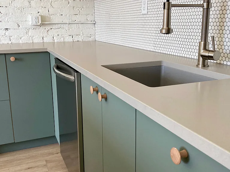 1607 Main St #10 — Photo 5