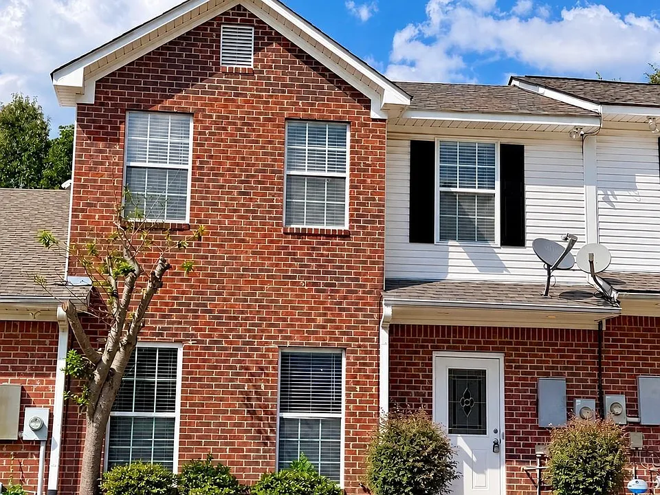 105 Shine Dr