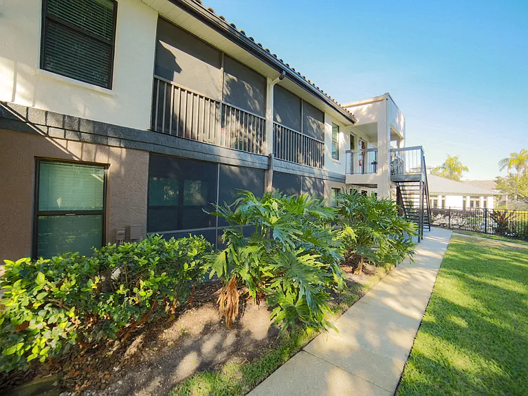 The Palms of Clearwater Apartments Exterior