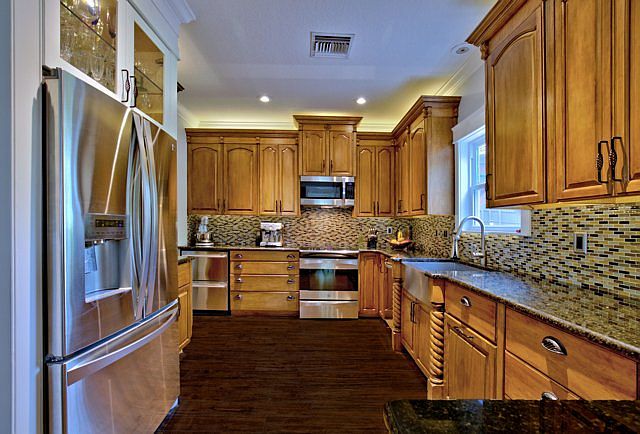 1st image of 109 Jane Creek Dr