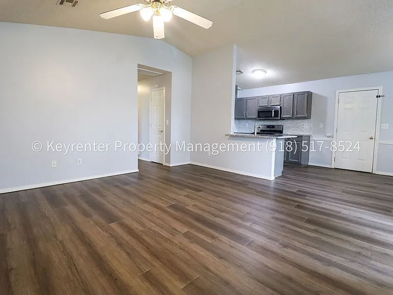 14906 E 89th Pl N — Photo 7