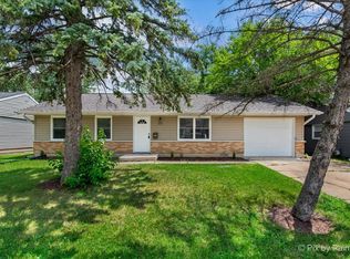 203 Villa Rd, Streamwood, IL 60107