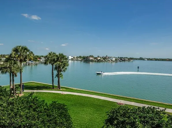 8041 Sailboat Key Blvd S APT 203, Saint Pete Beach, FL 33707