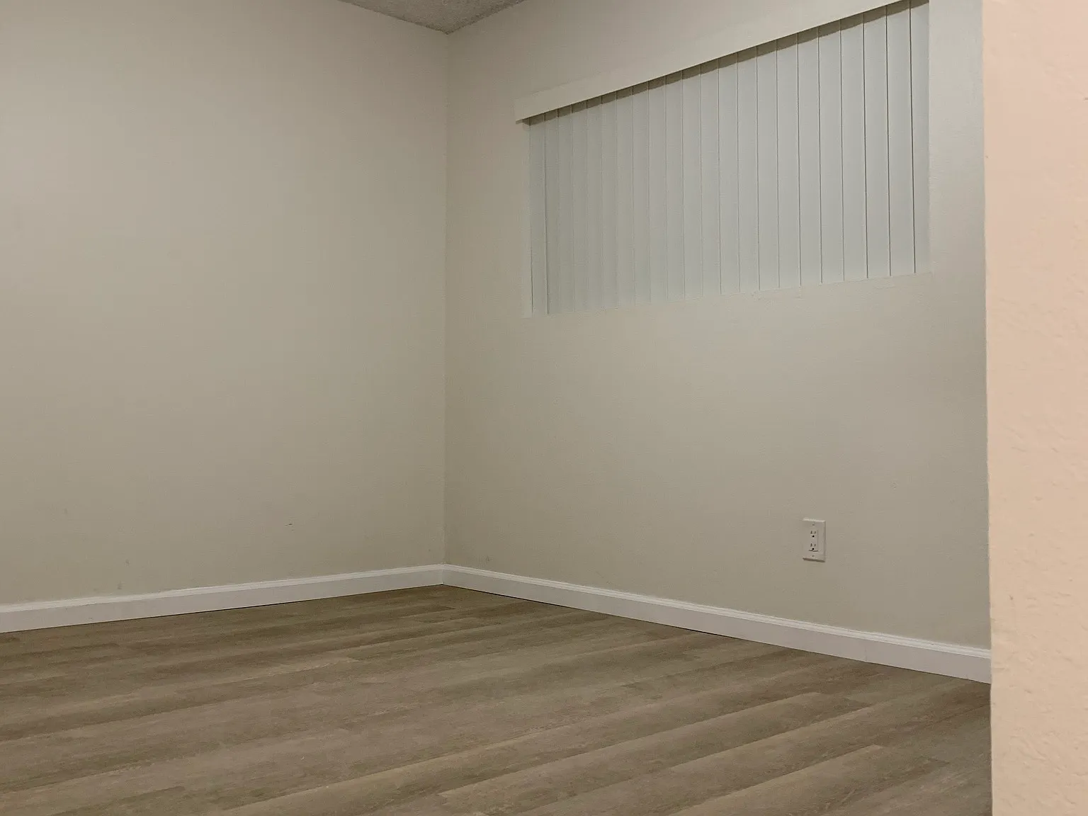 2 bed, 850 sqft, $2,275 — Photo 3
