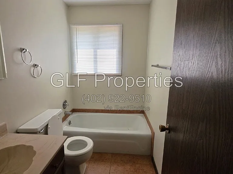 1413 2nd Ave #9 — Photo 8