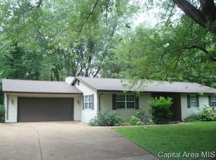 5601 N Cotton Hill Rd, Springfield, IL 62703