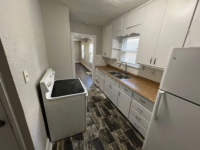 6019 Park Ave — Photo 2