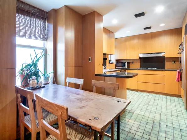 455 East 51st Street image 6 of 11