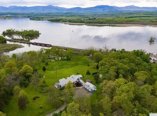 141 Station Hill Rd, Germantown, NY 12526