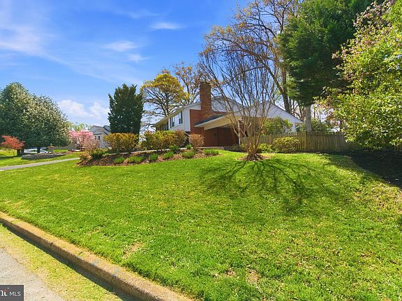 4th image of 6535 Old Chesterbrook Rd