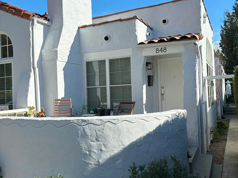 Private front patio