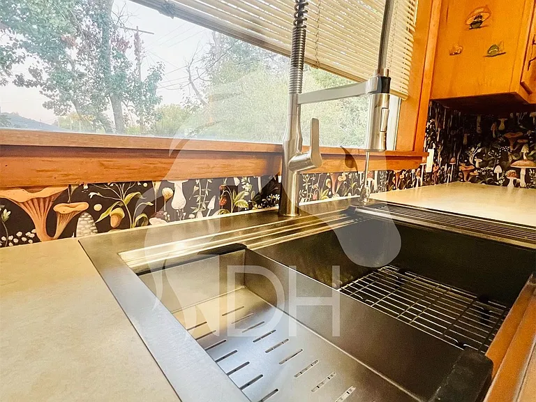 314 S Harding St — Photo 13