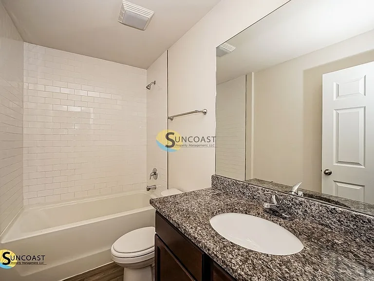 11161 Pendleton Ave — Photo 14