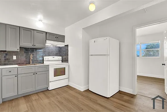 2 bed, 800 sqft, $1,795 — Photo 1