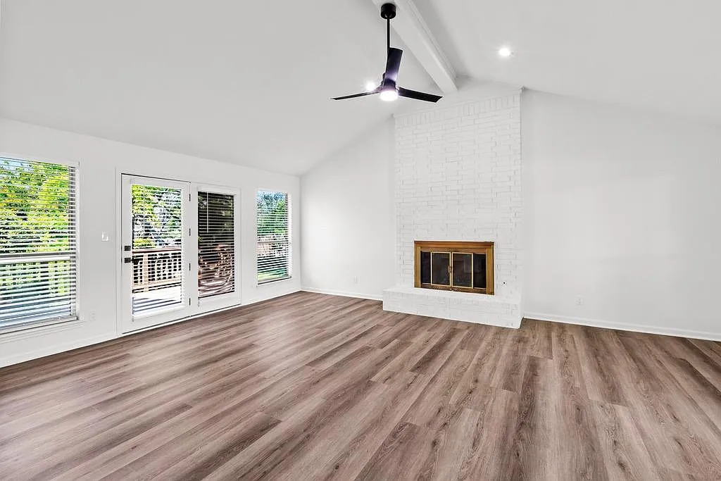 4 bed, 2.5 bath, 2218 sqft, $6,000 — Photo 4