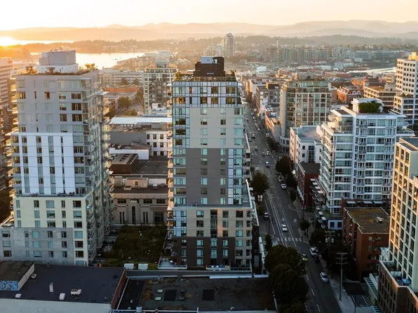 845 Johnson St #302, Victoria, BC V8W 0G3