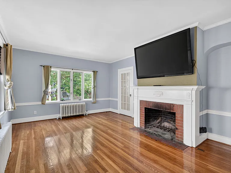 28 Thurlow Ave — Photo 14
