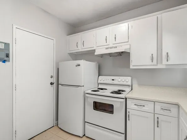 5 Beaver Park Rd APT 6, Framingham, MA 01702