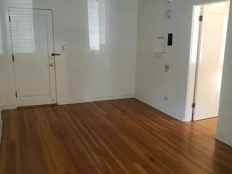 1350 Fillmore St #9 — Photo 4