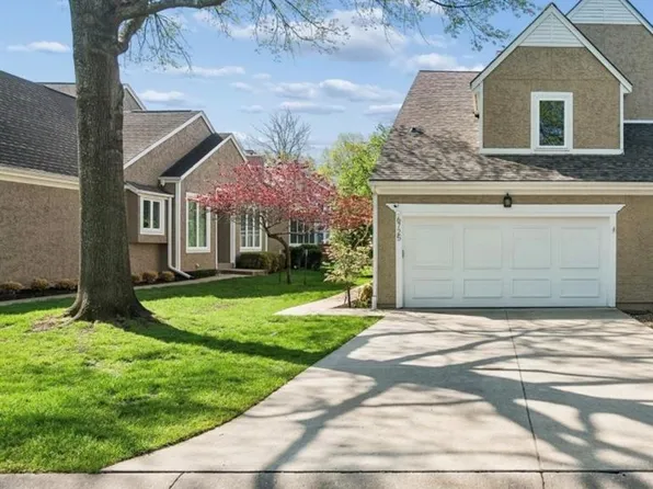 6725 W 126th Ct, Overland Park, KS 66209