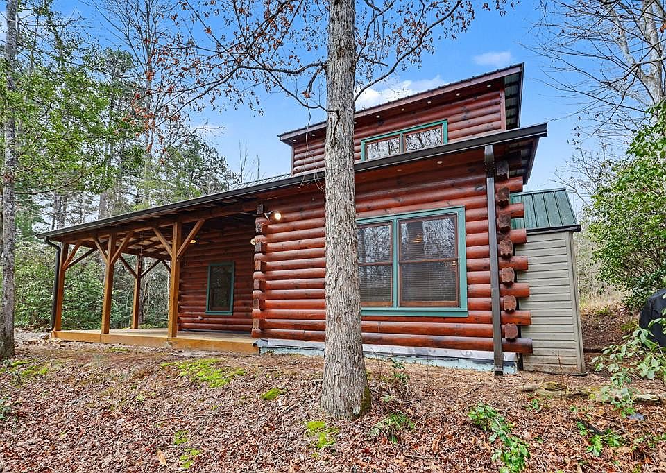 1st image of 105 Cozy Pine Lane