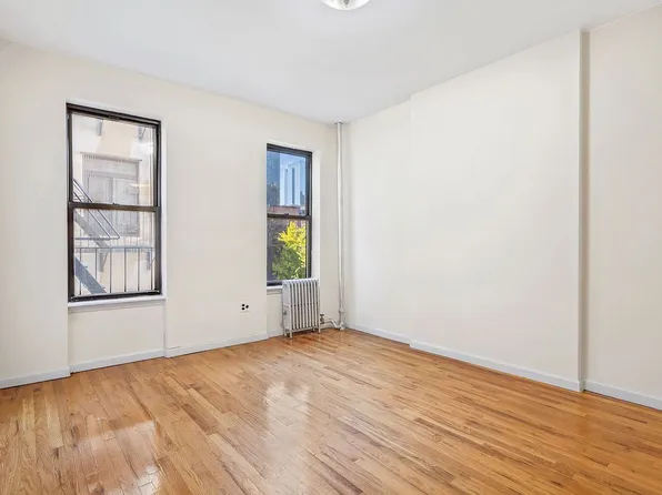 342 W 48th St APT 3RW, New York, NY 10036