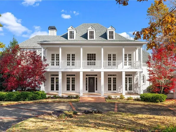 135 Staghound Ct, Alpharetta, GA 30005